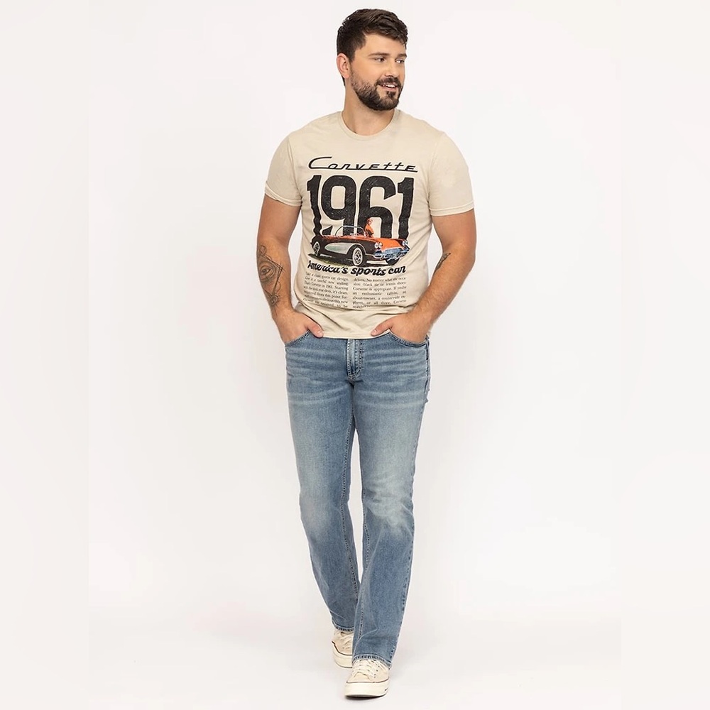 Unisex Corvette Graphic Tee in Coquitlam Size S